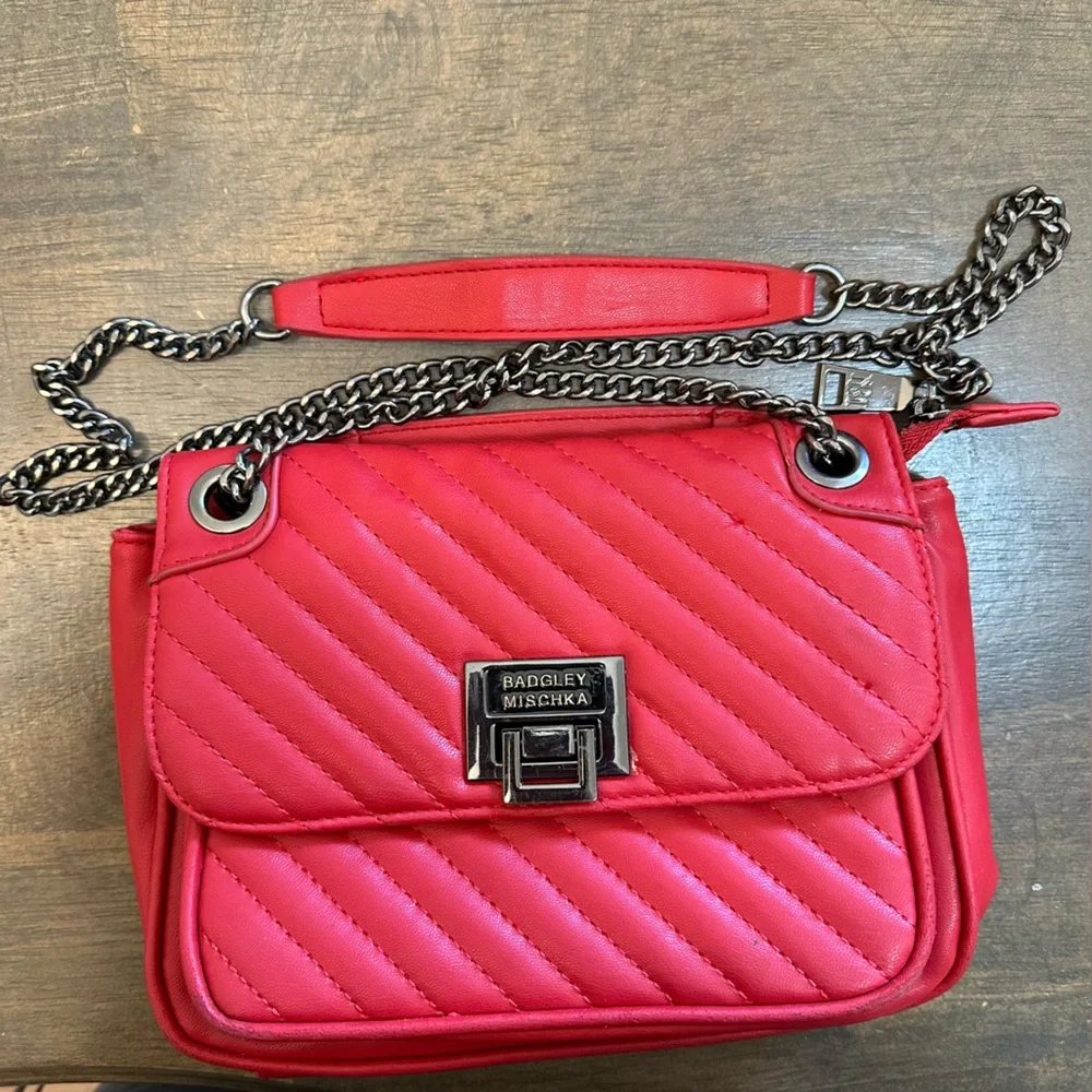 Badgley Mischka Red Vegan Leather
Handbag Purse Quilted Chain
Convertible - Picture 4 of 7